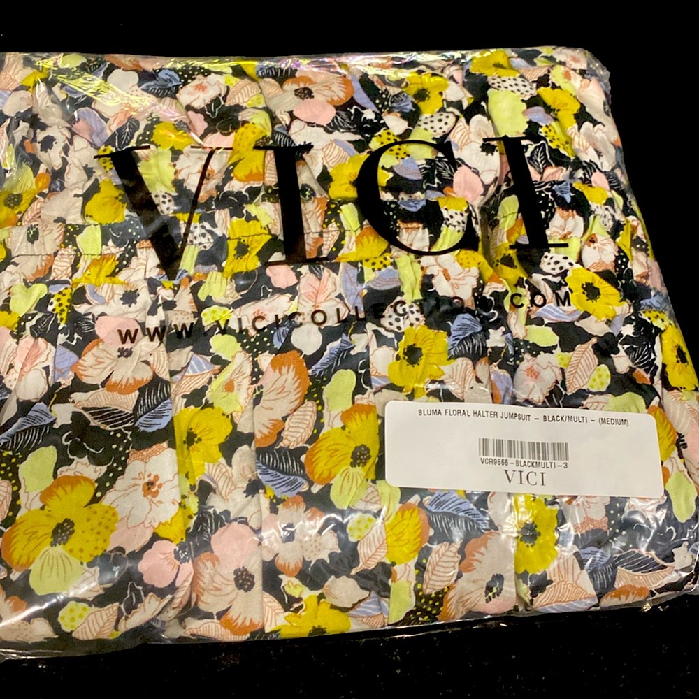 NWT VICI BLUMA FLORAL HALTER JUMPSUIT - BLACK/MULTI |Size Medium LAST ONE!!! - Picture 7 of 8